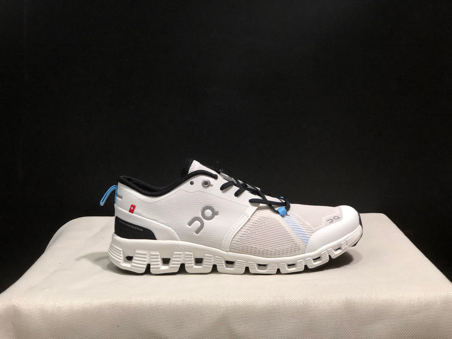 On Running Cloud X3 Shift Multi-Functional Running Shoes Ivory White/Black