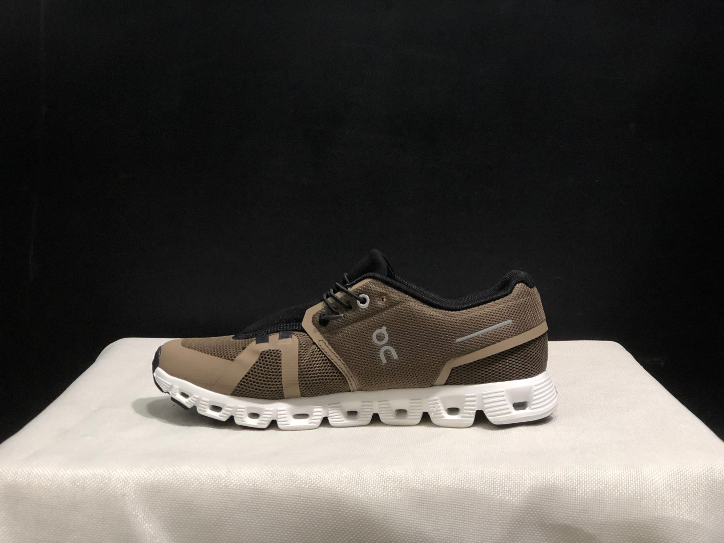 On Running Cloud 5 Lightweight Running Shoes Brown/Black