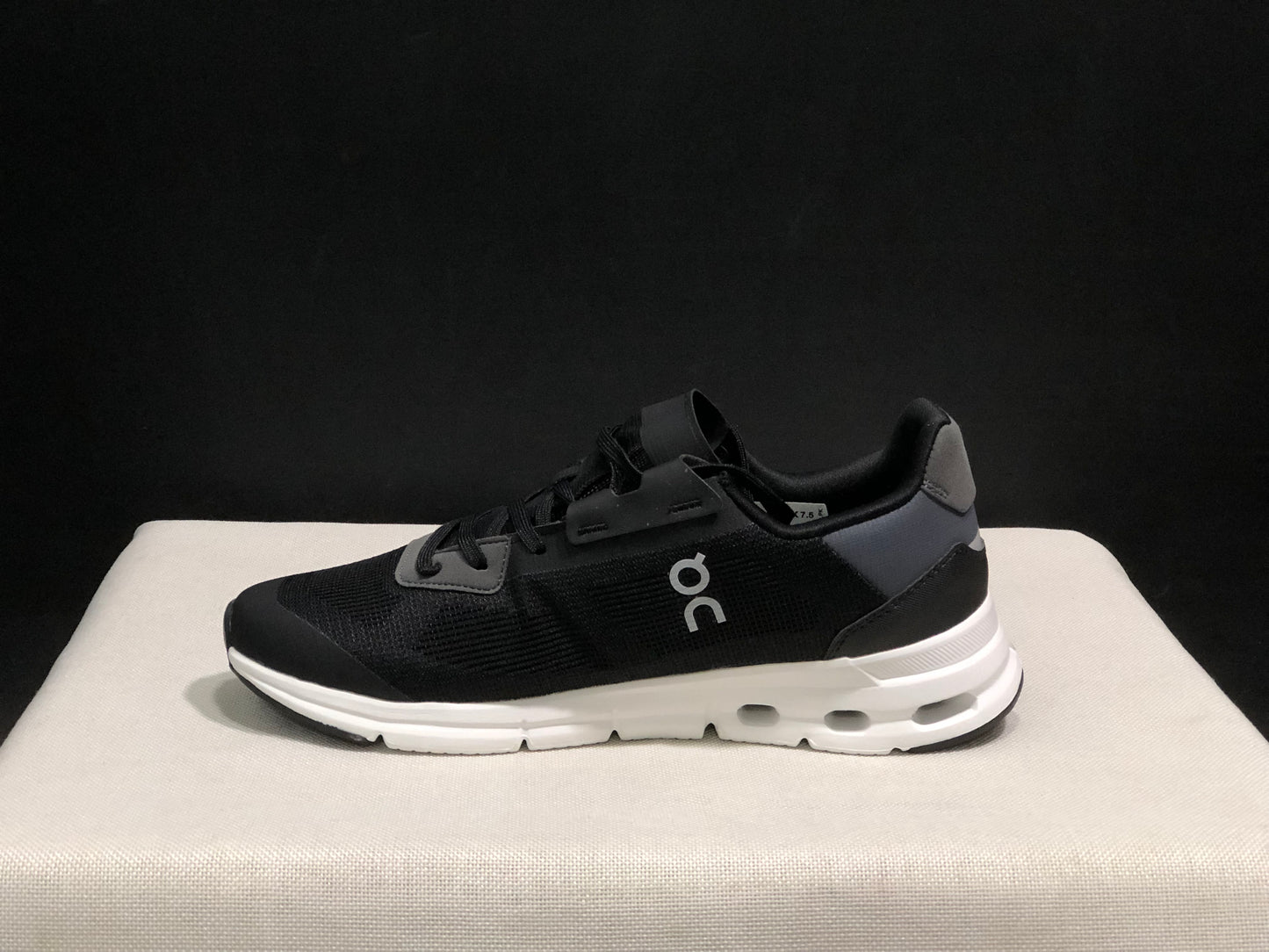 On Running Cloudrift Comfortable And Versatile Sports Casual Shoes Black/White
