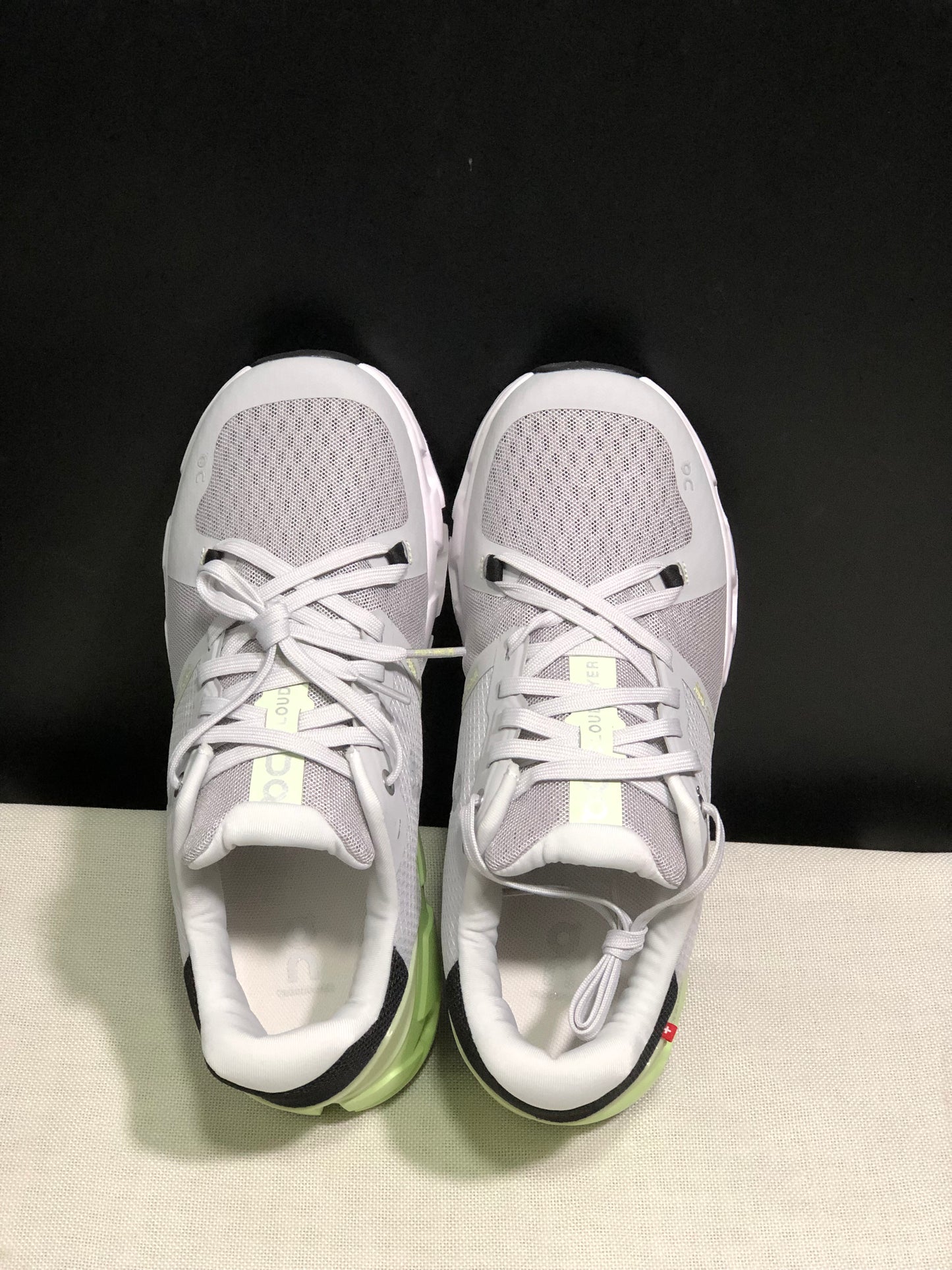 On Running Cloudflow 4 Shock-Absorbing And Wear-Resistant Running Shoes Glacler/Meadow