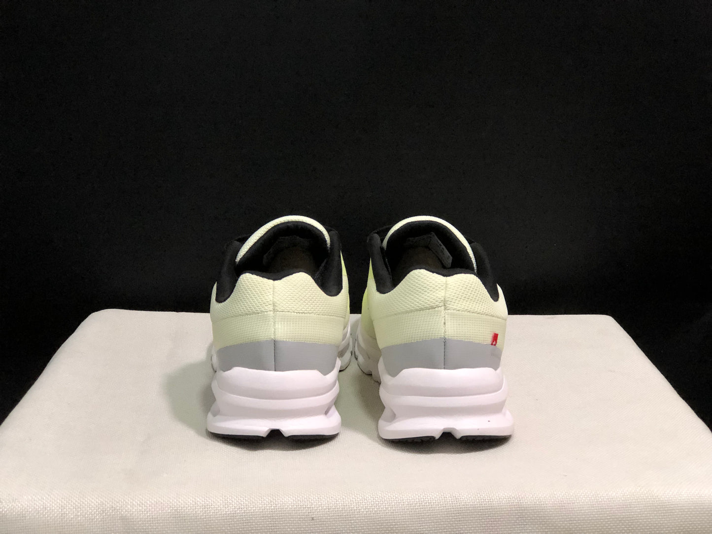 On Running Cloudrunner Anti-Slip Sports Running Shoes Light Grey/Seedling