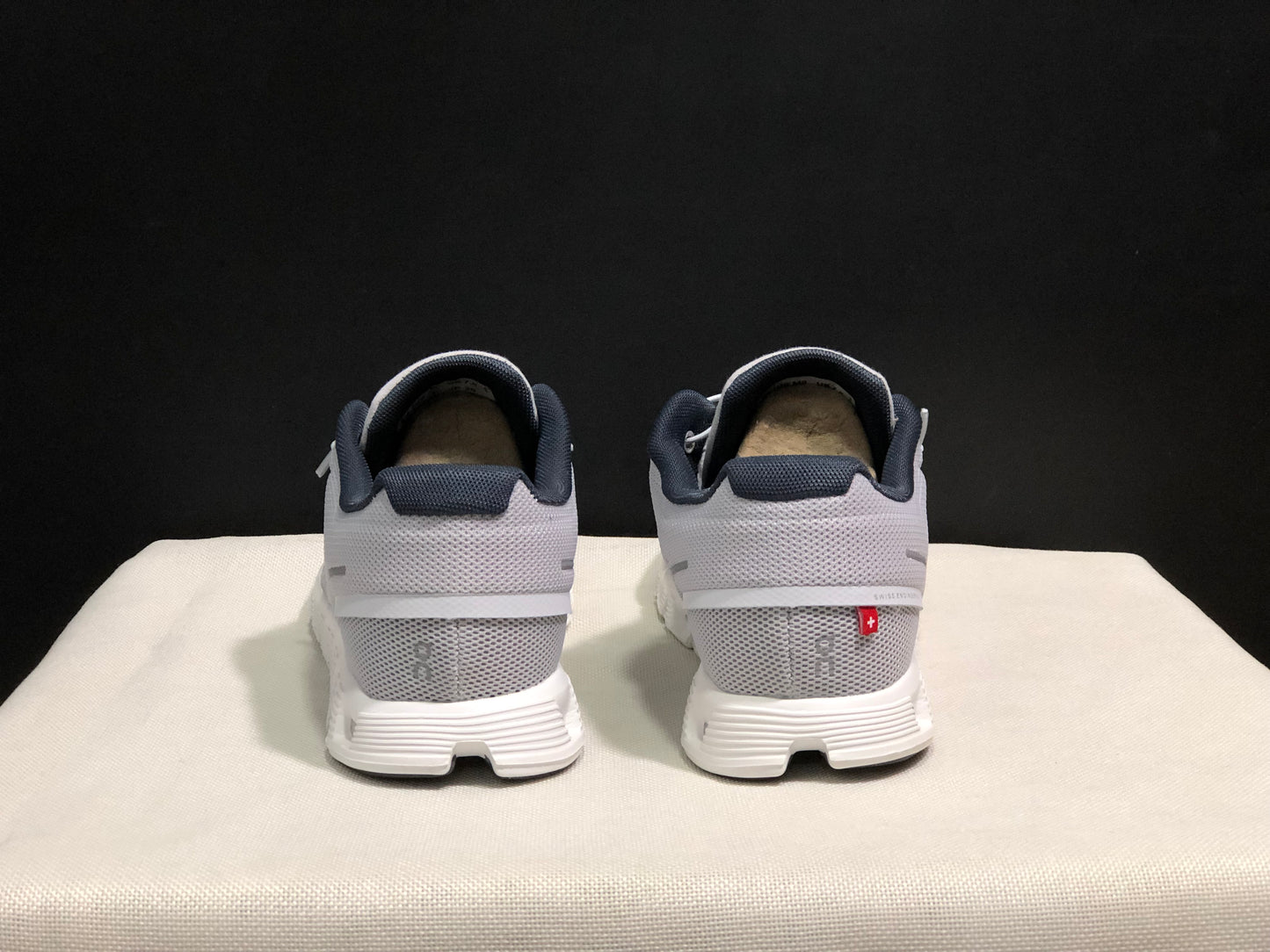 On Running Cloud 5 Light Grey Lightweight Running Shoes