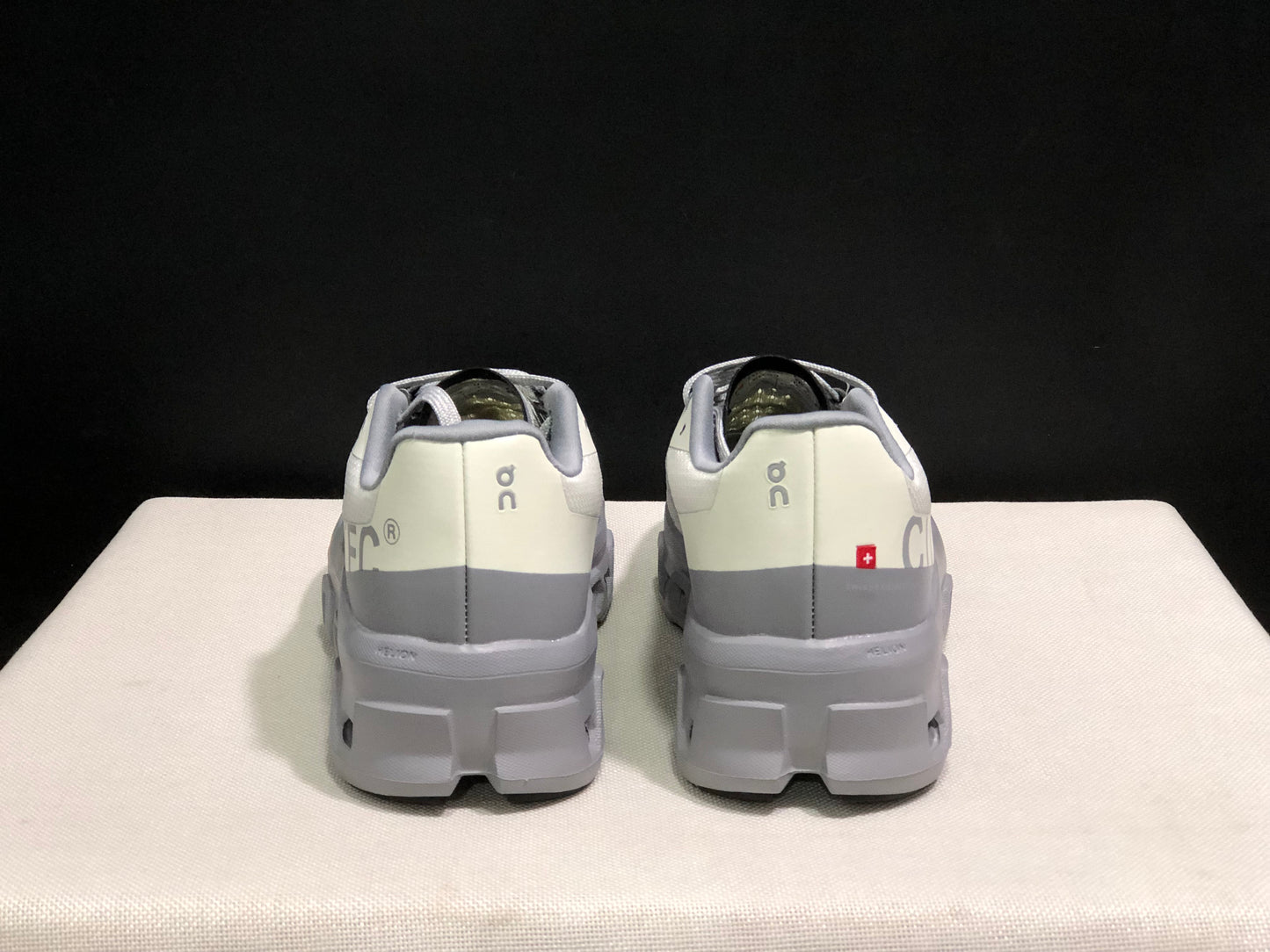 On Running Cloudmonster CNY Shock-Absorbing And Anti-Slip Sports Shoes Year Of The Dragon Special Edition Alloy/Grey