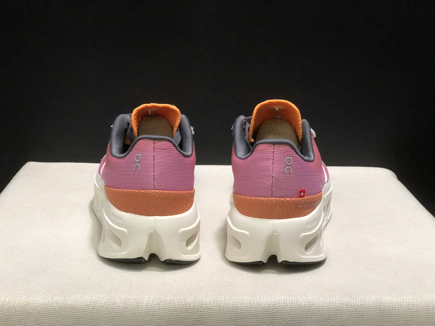 On Running Cloudeclipse Soft And Comfortable Running Shoes Pink/White