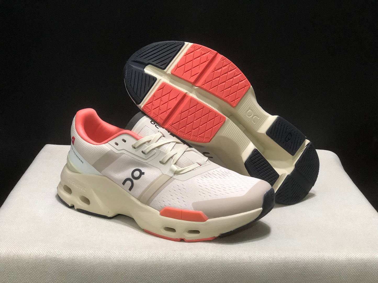 On Running Cloudpulse Comfortable Running Shoes Cream/Orange