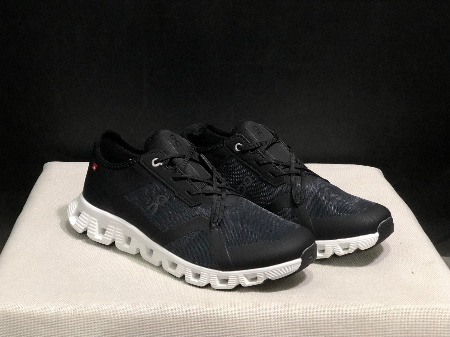 On Running Cloud X 3 AD Comfortable Wear-Resistant Training Shoes Black/White