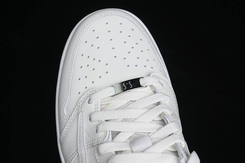 Travis Scott Nike Air Jordan 1 Retro Low White Party 2024 OG SP White Sneakers