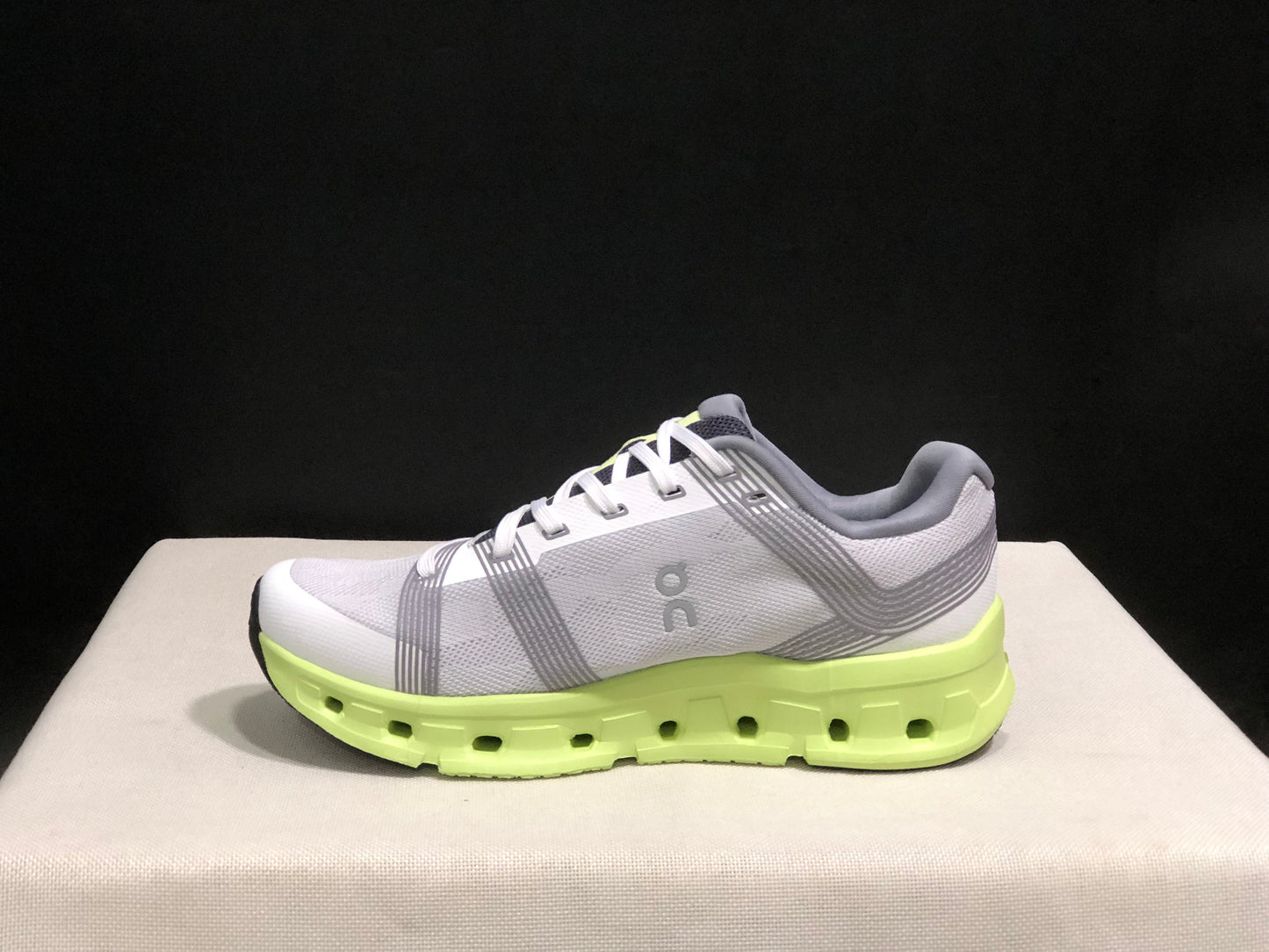 On Running Cloudgo Comfortable And Lightweight Running Shoes Frost/Hay