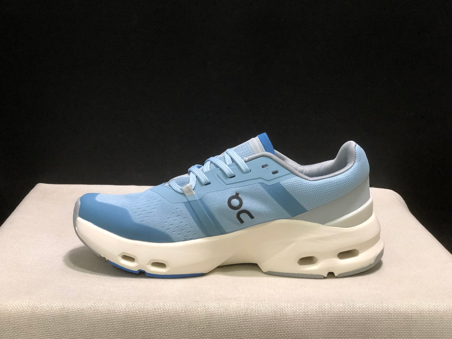 On Running Cloudpulse Comfortable Running Shoes Sky Blue/Ivory