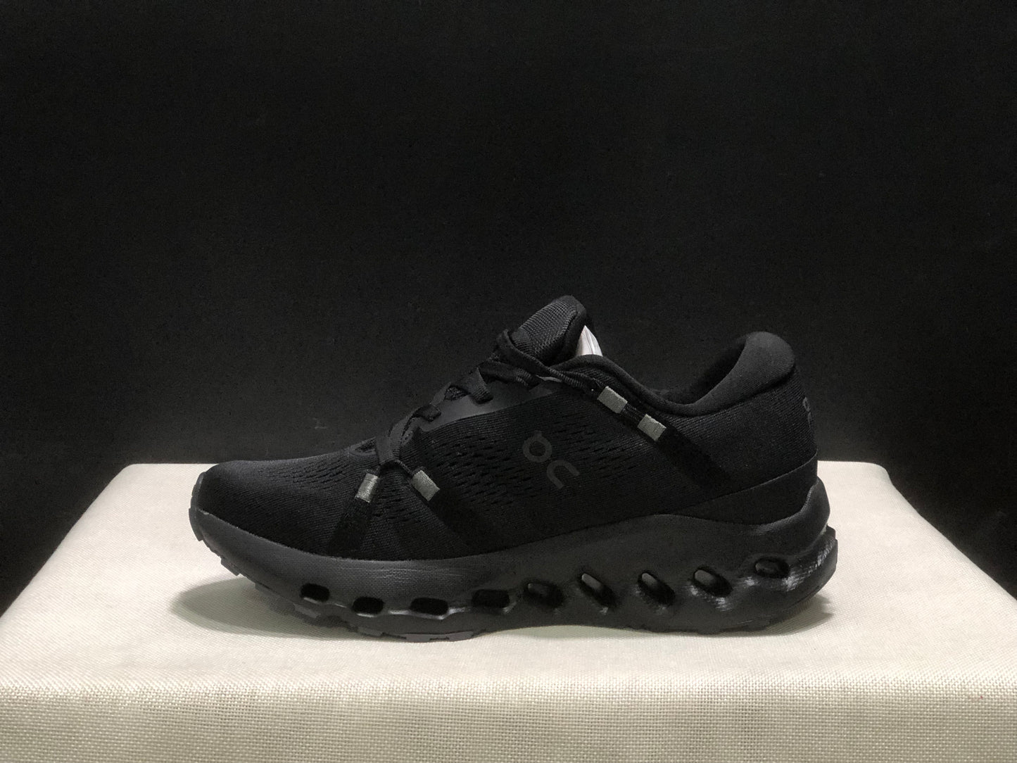 On Running Cloudsurfer 2 Casual Running Shoes All Black