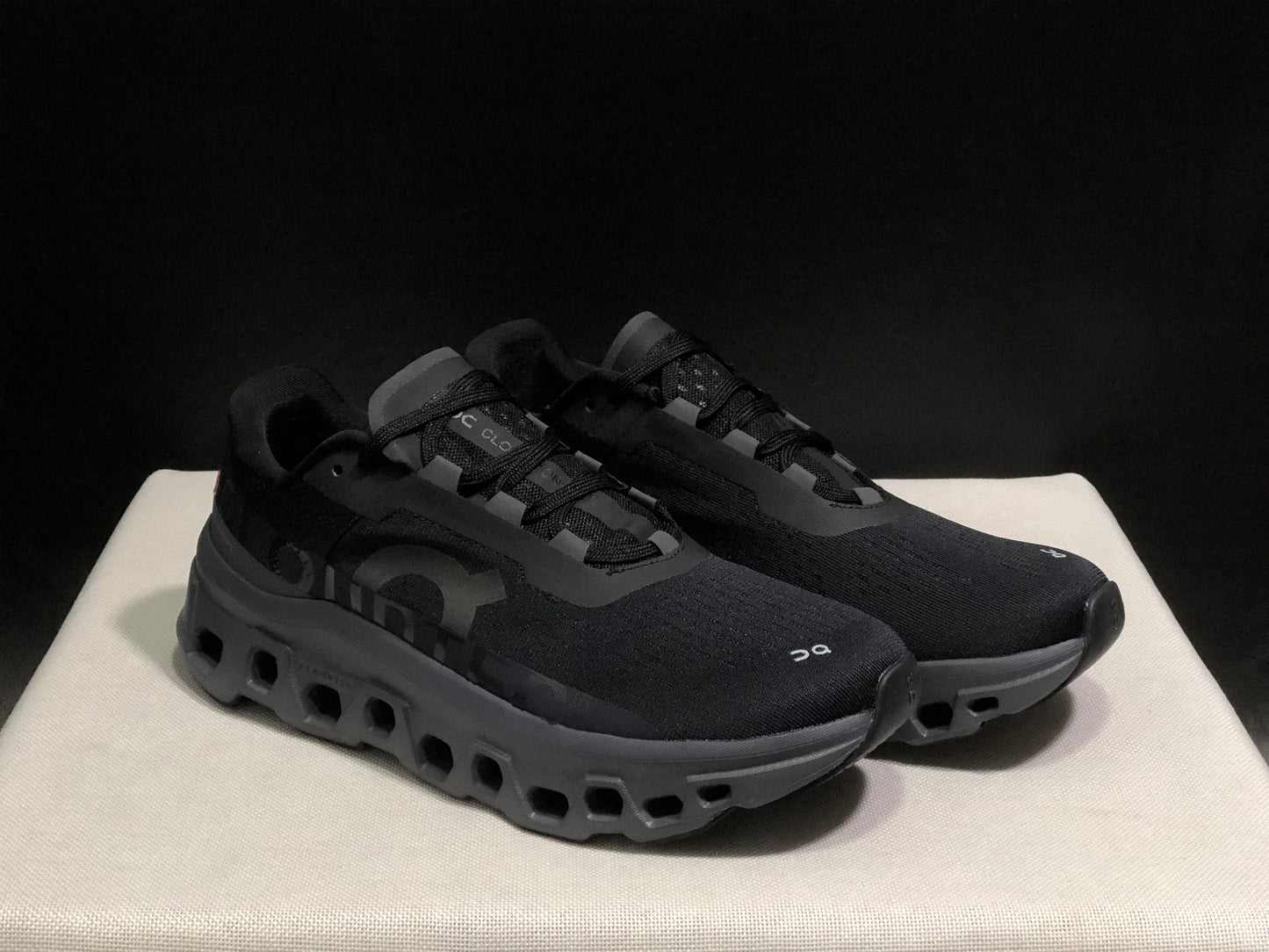 On Running Cloudmonster CNY Shock-Absorbing And Anti-Slip Sports Shoes Black