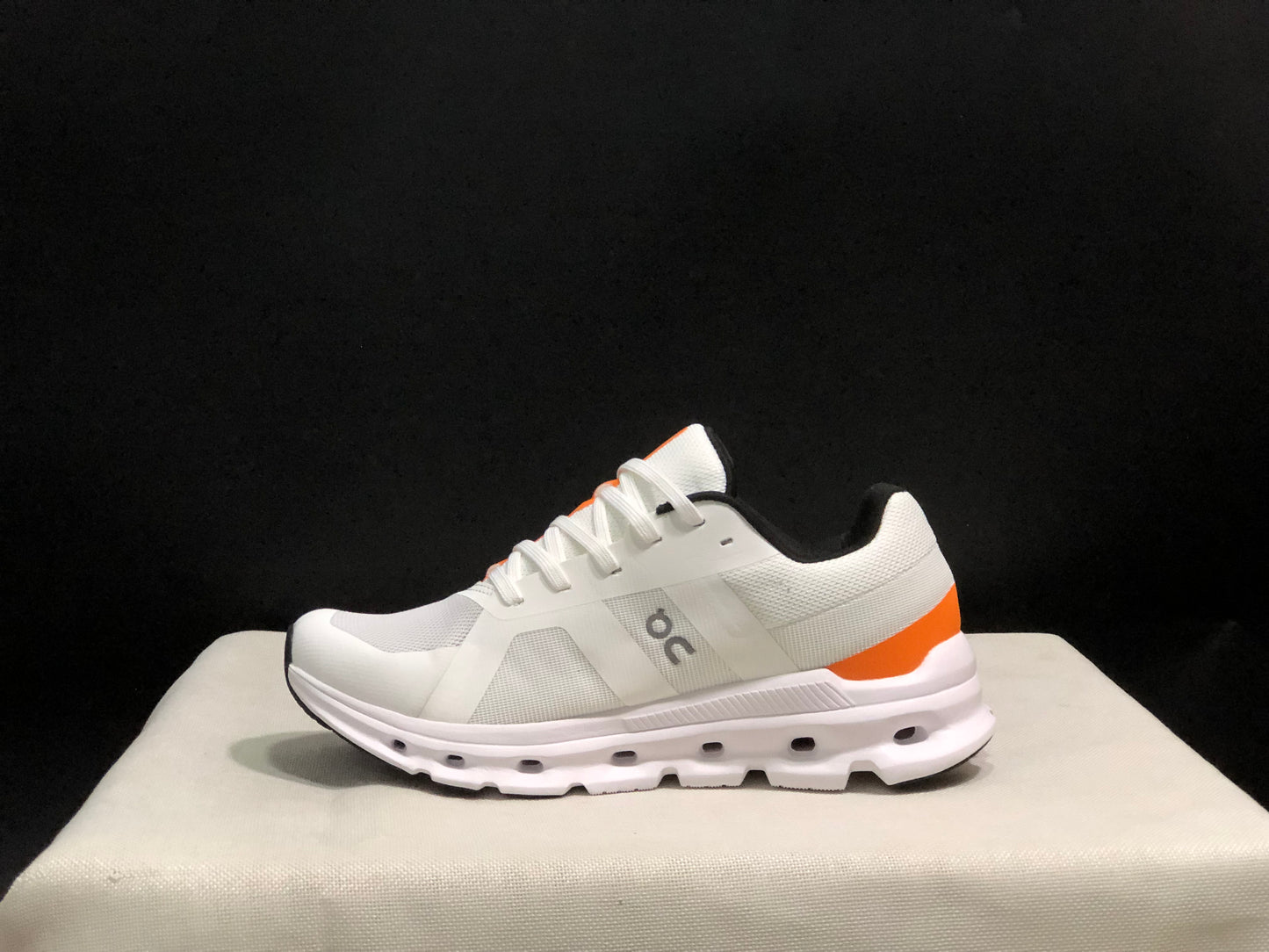 On Running Cloudrunner Anti-Slip Sports Running Shoes White/Orange