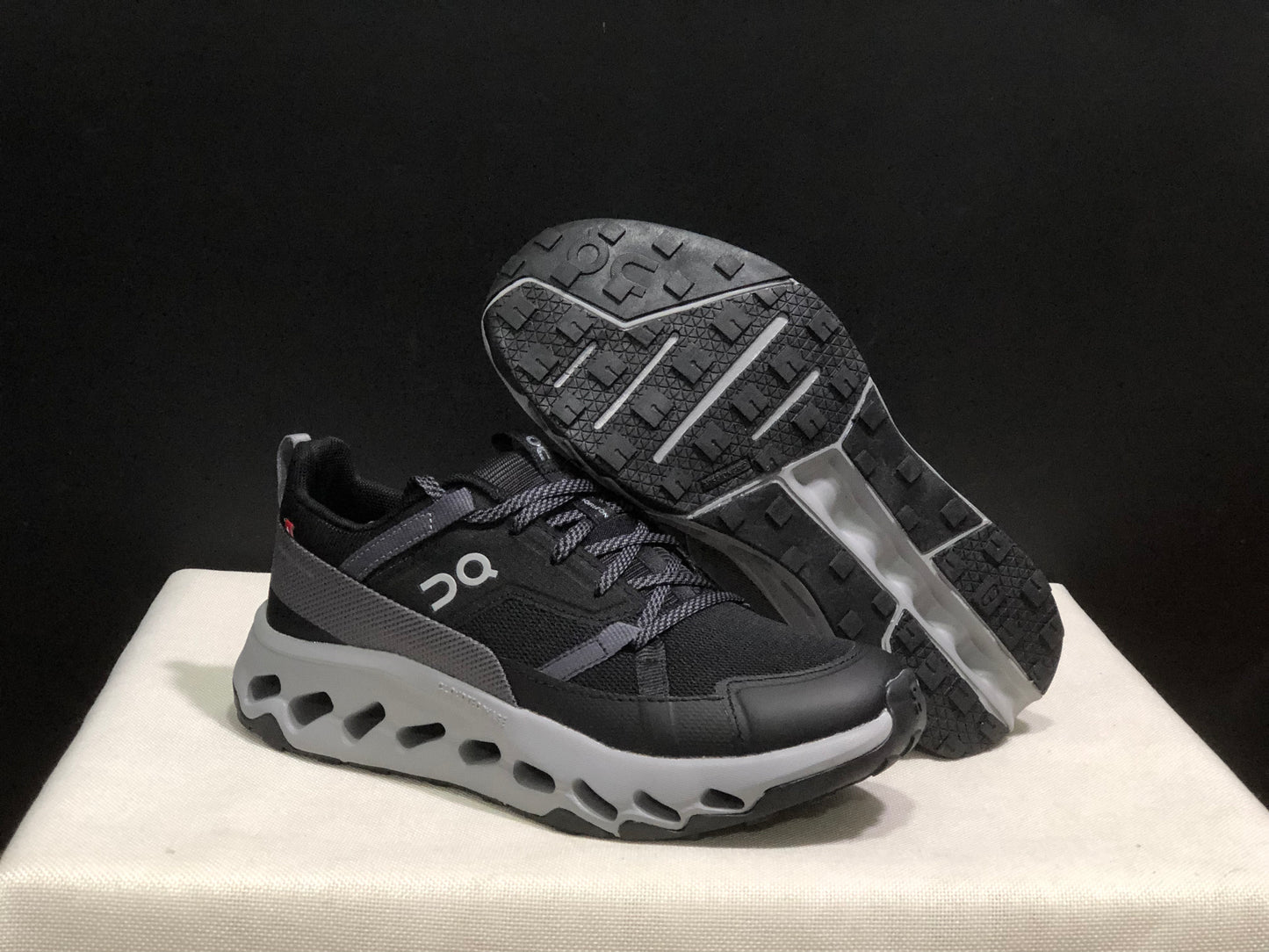 On Running Cloudhorizon Comfortable Hiking Shoes Black