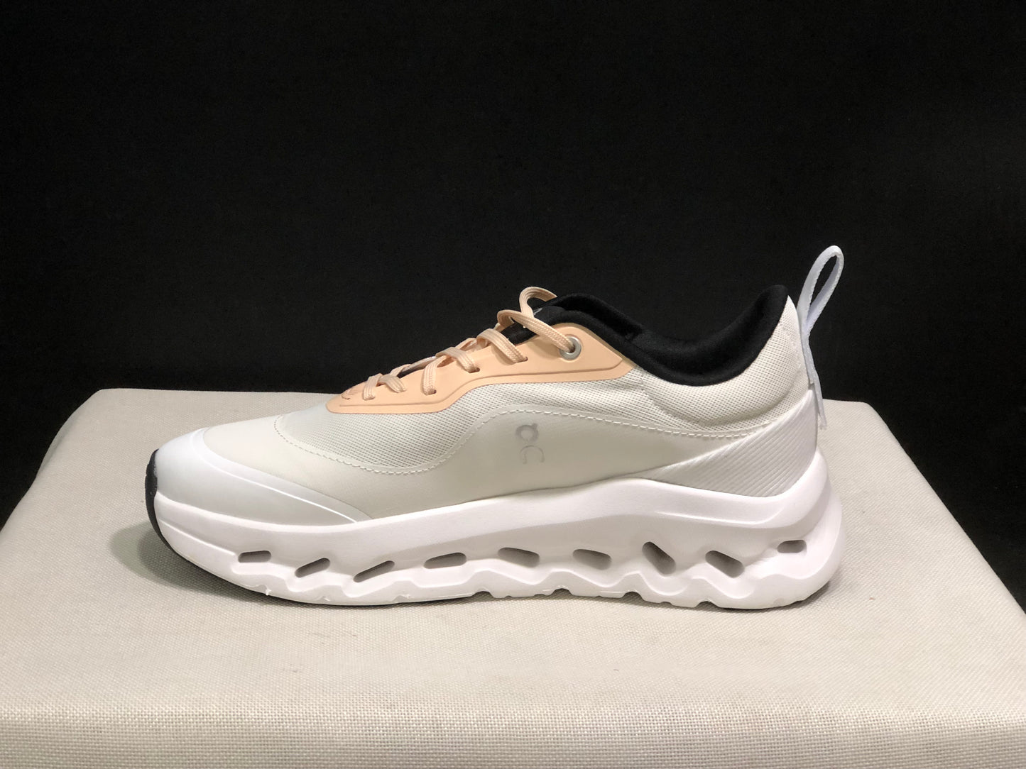 LOEWE x On Running Cloudtilt 2.0 Casual Sports Shoes Ivory White/Light Orange