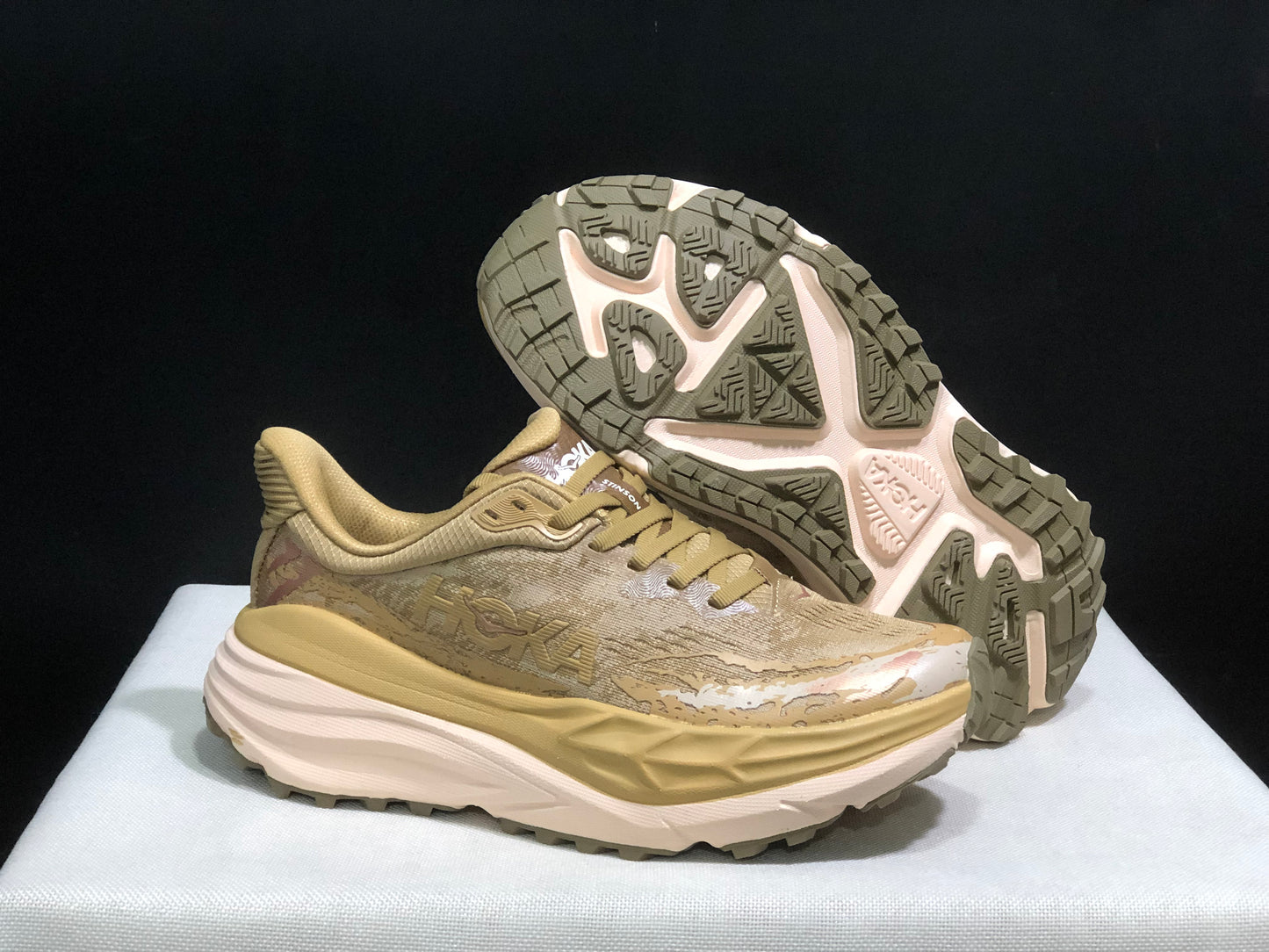 Hoka One One Stinson 7 Comfortable Anti-slip Outdoor Running Shoes Sneakers Yellow