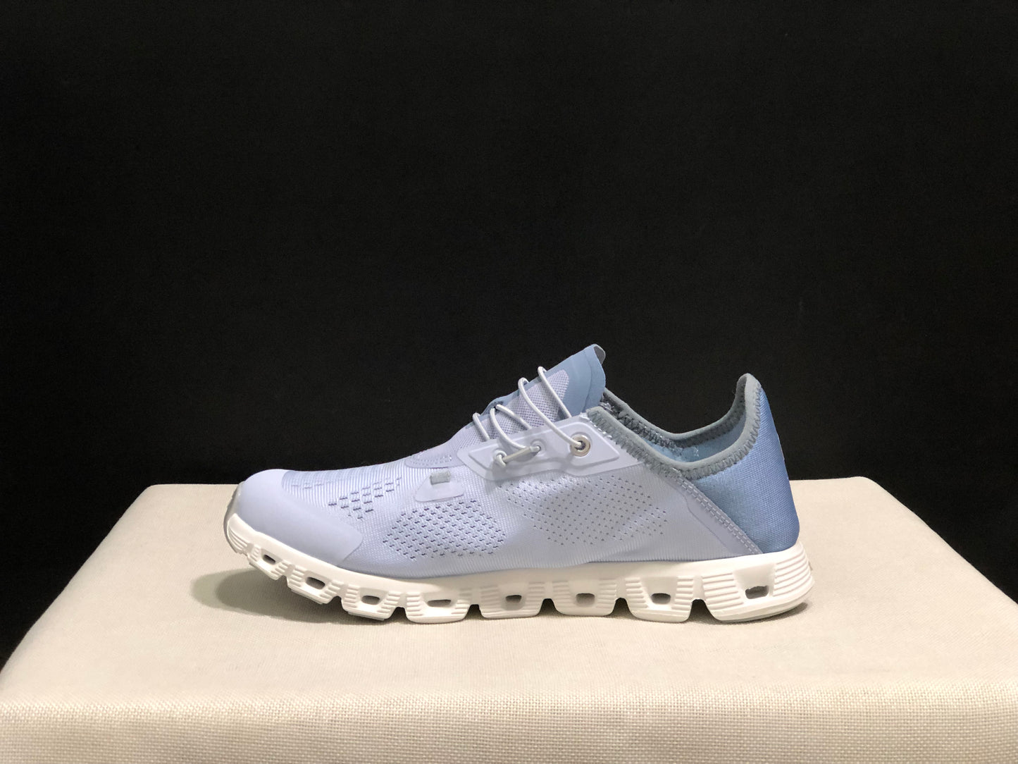 On Running Cloud 5 Coast Convenient And Breathable Running Shoes Light Grayish Blue