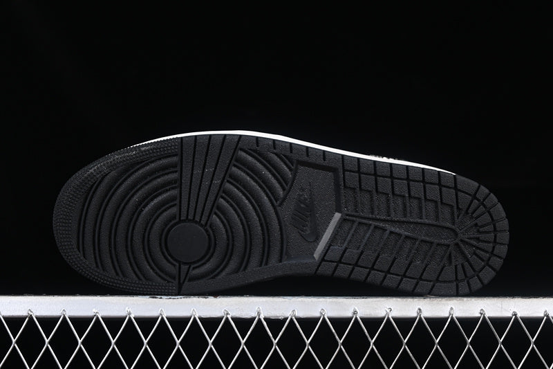 Nike Air Jordan 1 Mid SE Black Light Smoke Grey Sneakers