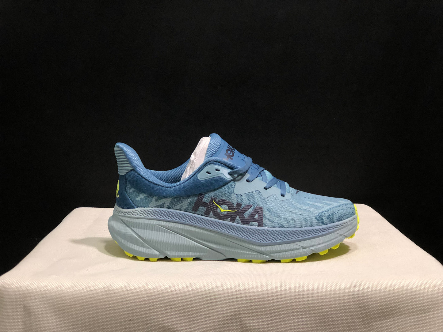 Hoka One One Challenger 7 Shock-absorbing Breathable Running Shoes Sneakers Light Blue