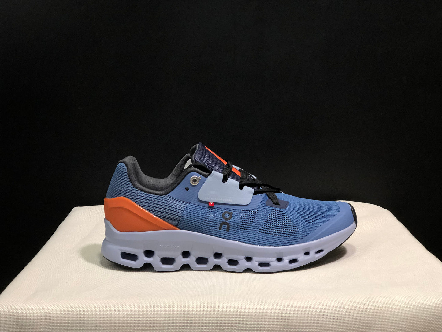 On Running Cloudstratus Breathable Support Running Shoes Blue