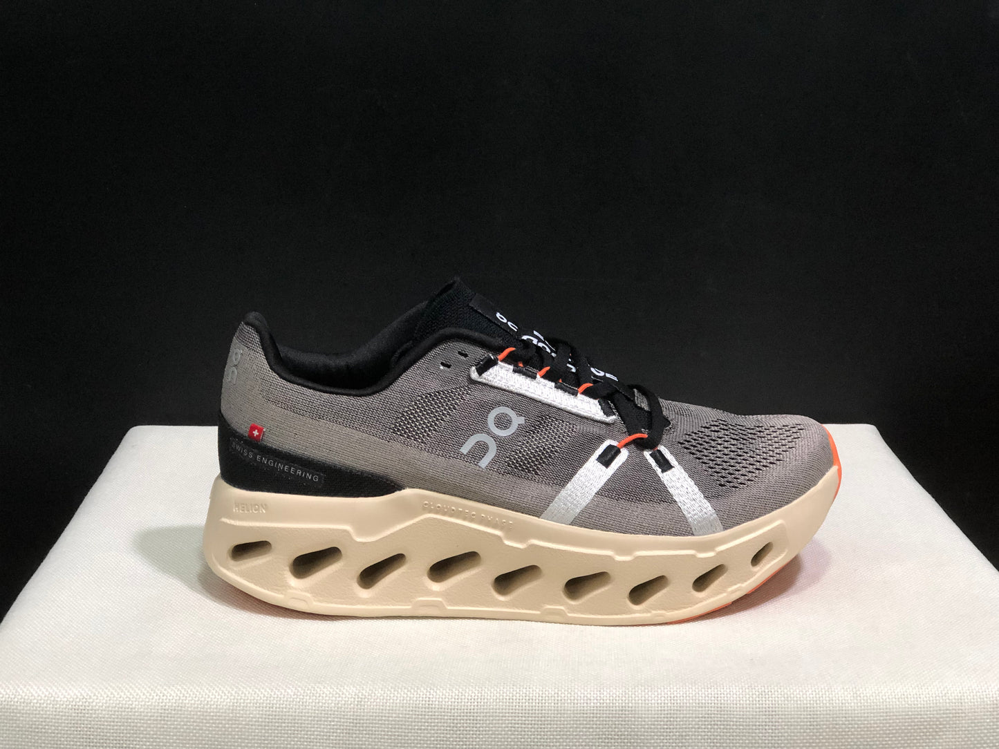 On Running Cloudeclipse Soft And Comfortable Running Shoes Fade/Sand