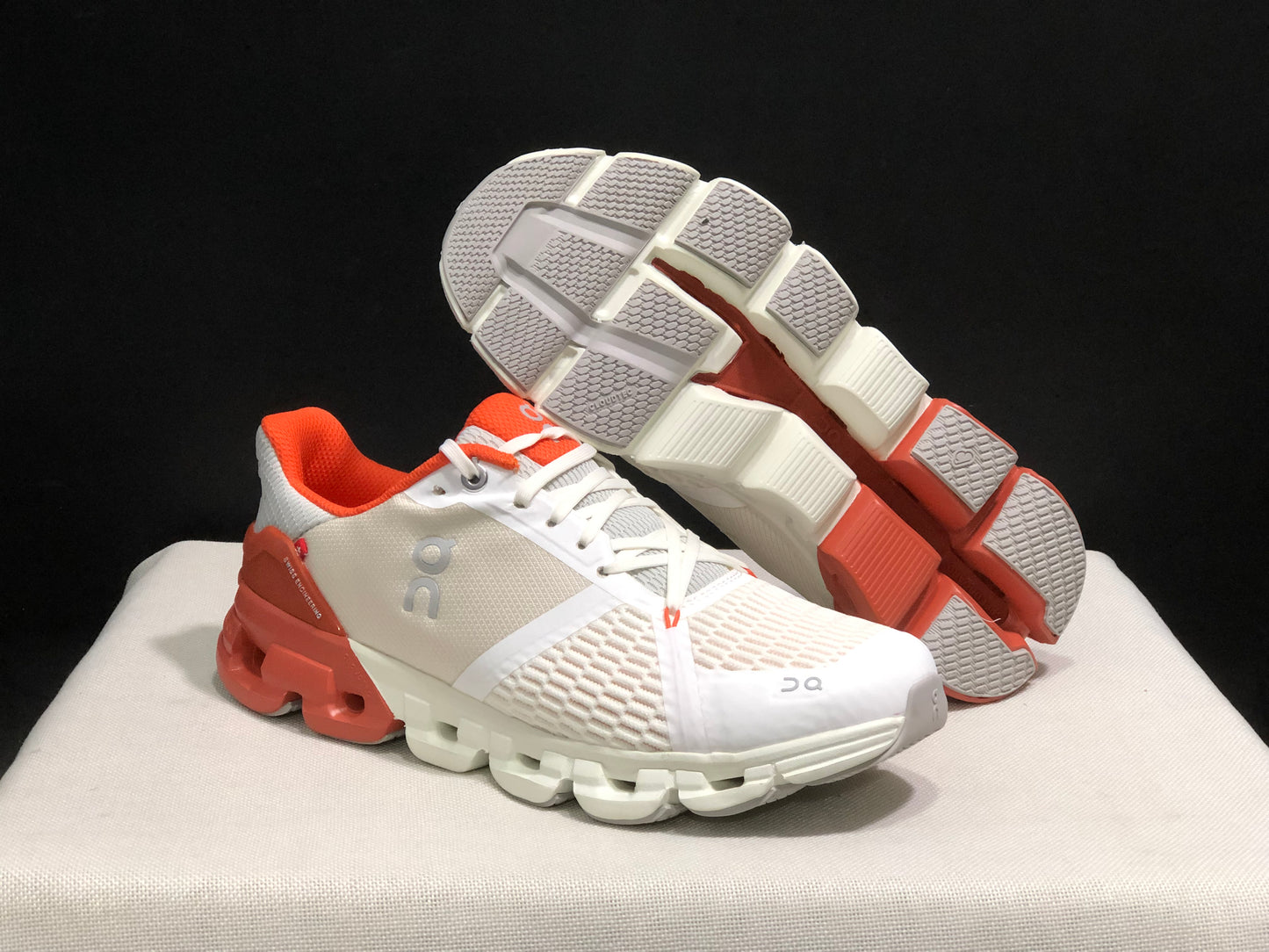 On Running Cloudflyer Shock-Absorbing Running Shoes Beige/Orange