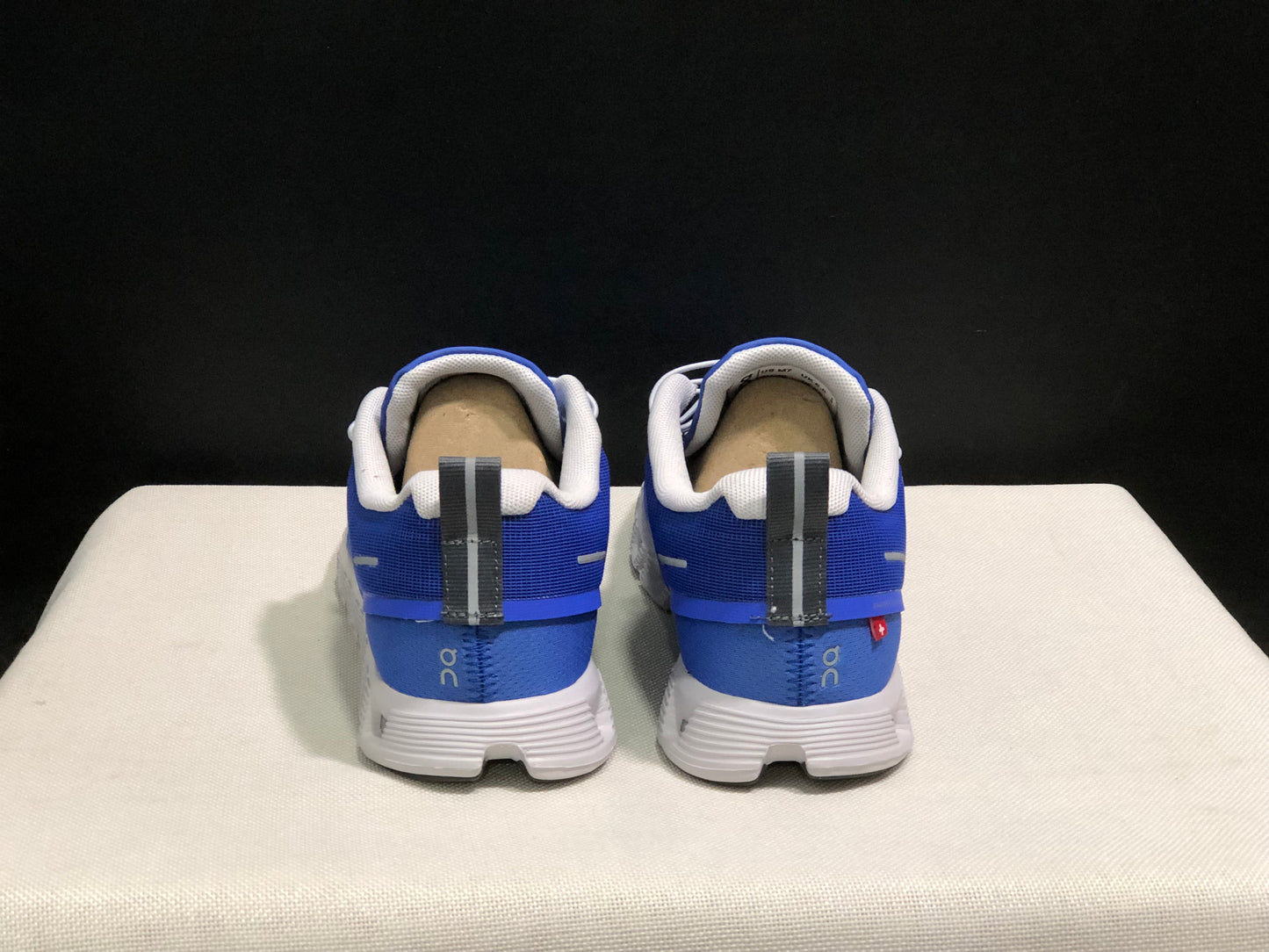 On Running Cloud 5 Lightweight Running Shoes Sapphire Blue