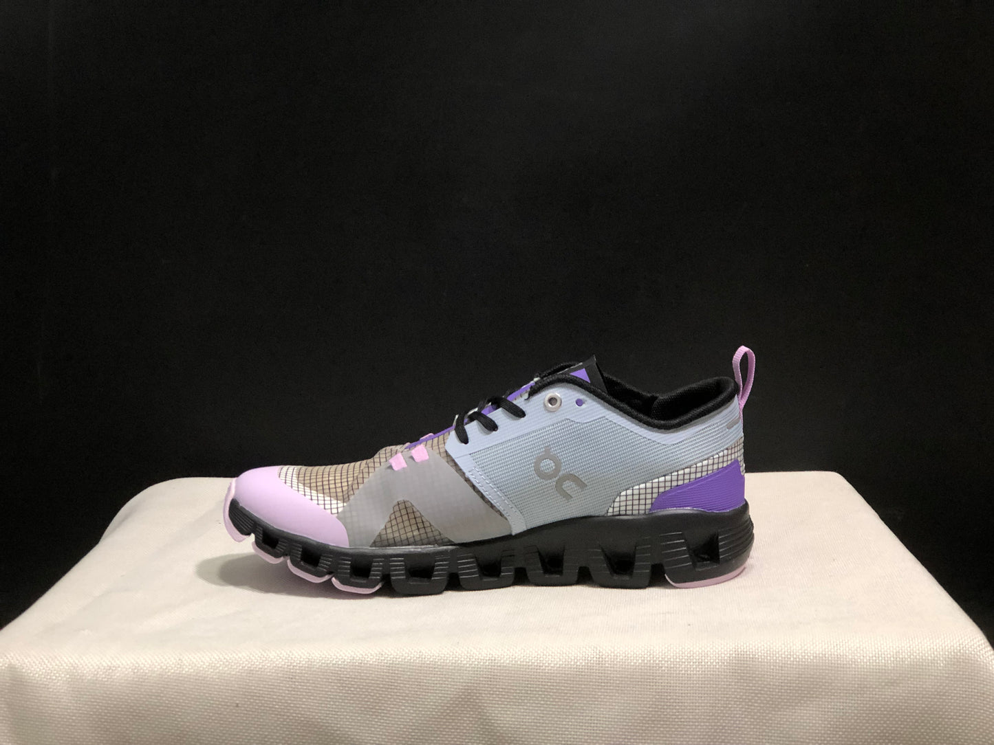 On Running Cloud X Shift Breathable And Shock-Absorbing Lightweight Running Shoes Grey/Light Purple