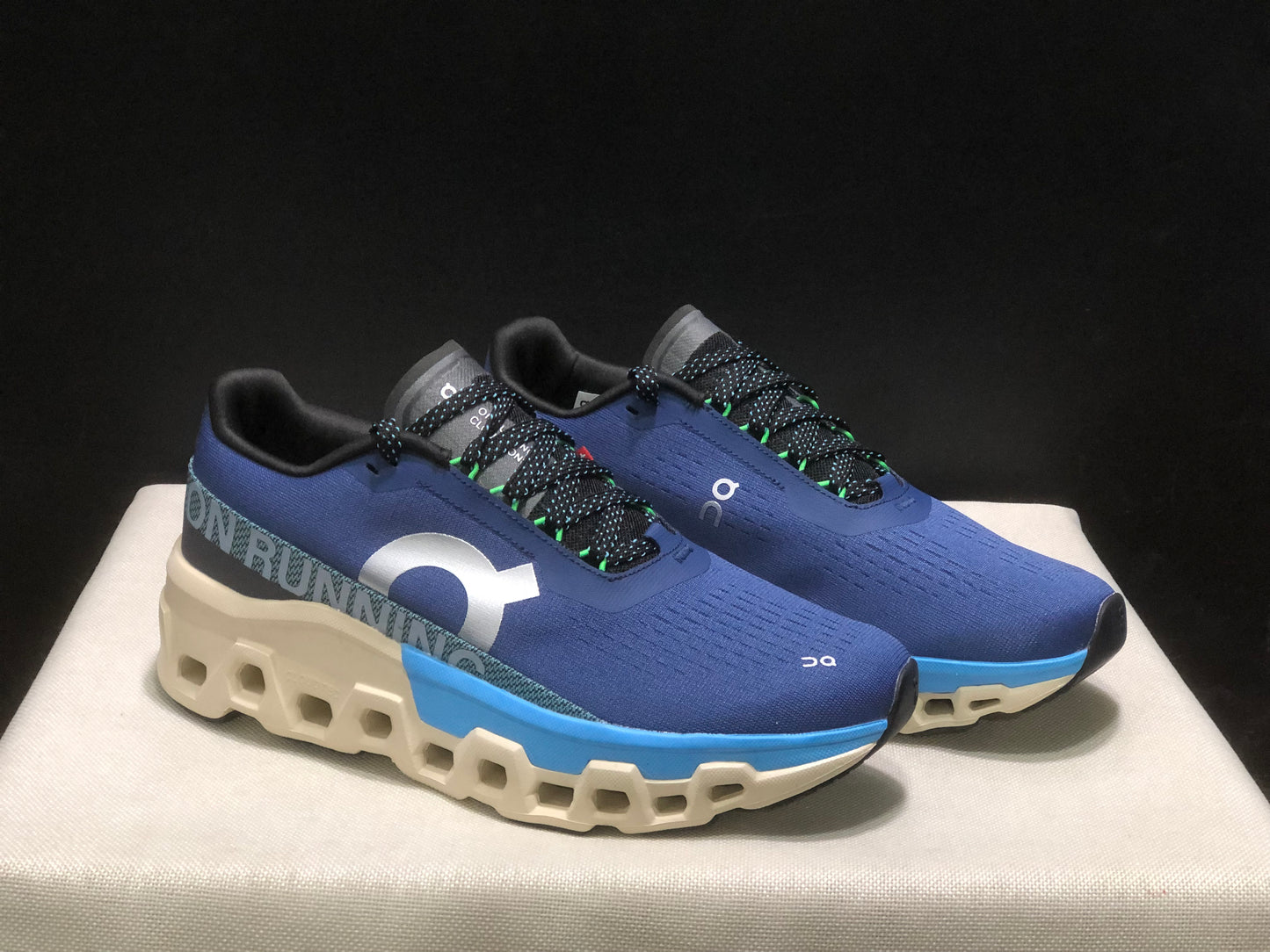 On Running Cloudmonster 2 Shock-Absorbing And Breathable Running Shoes Blue