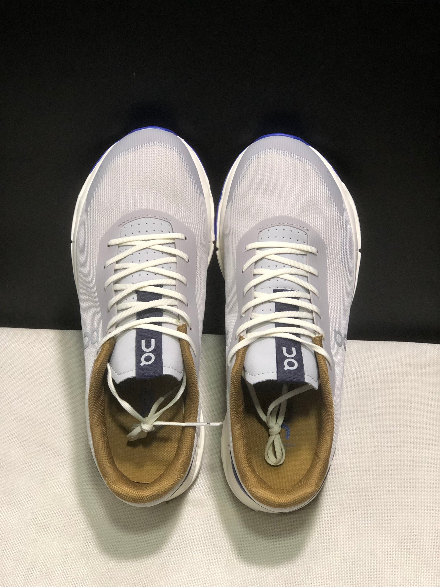 On Running Cloudnova Form 2 Fashionable Casual Running Shoes Light Grey