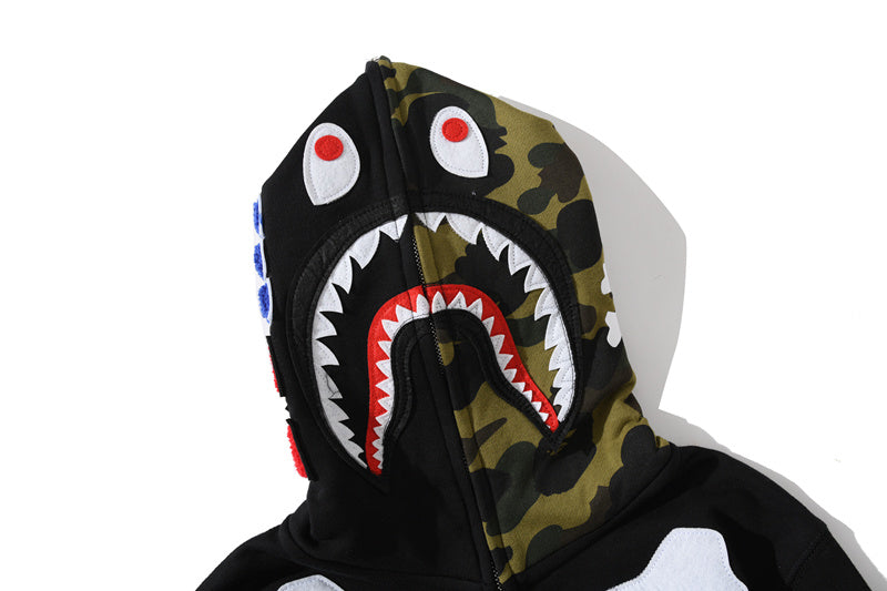 A Bathing Ape BAPE Shark Head Skull Head Joint Edition Camouflage Matching Color Hoodie Black And Green
