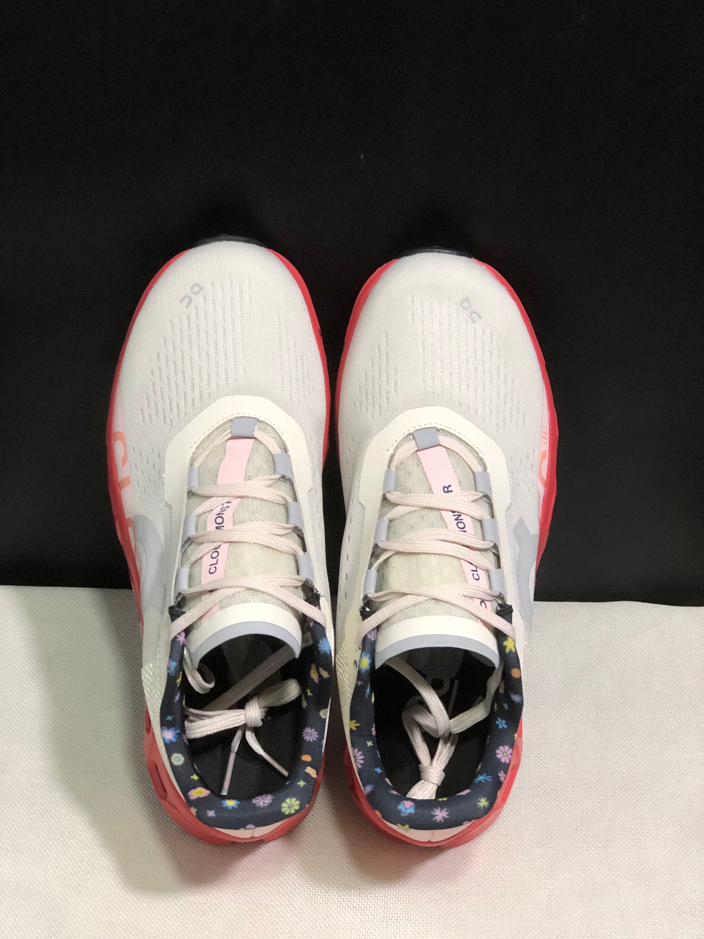 On Running Cloudmonster Anti-Slip Running Shoes Grayish-White/Orange-Red