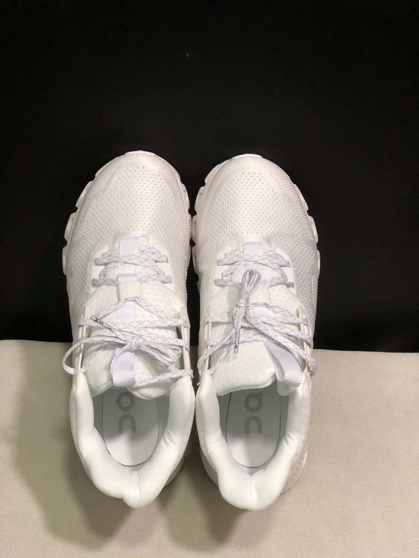 On Running Cloud Hi Edge Outdoor Training Running Shoes All White