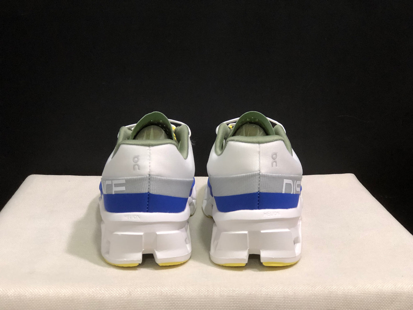 On Running Cloudmonster 2 Shock-Absorbing And Breathable Running Shoes White/Royal