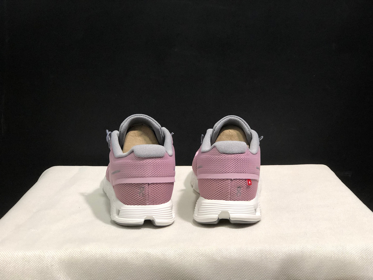 On Running Cloud 5 Lightweight Running Shoes Purple