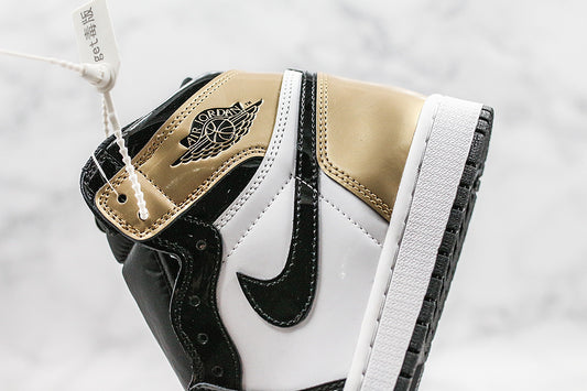 Nike SB Air Jordan 1 Retro High-Top OG NRG Gold Toe 2018 Black Gold Sneakers