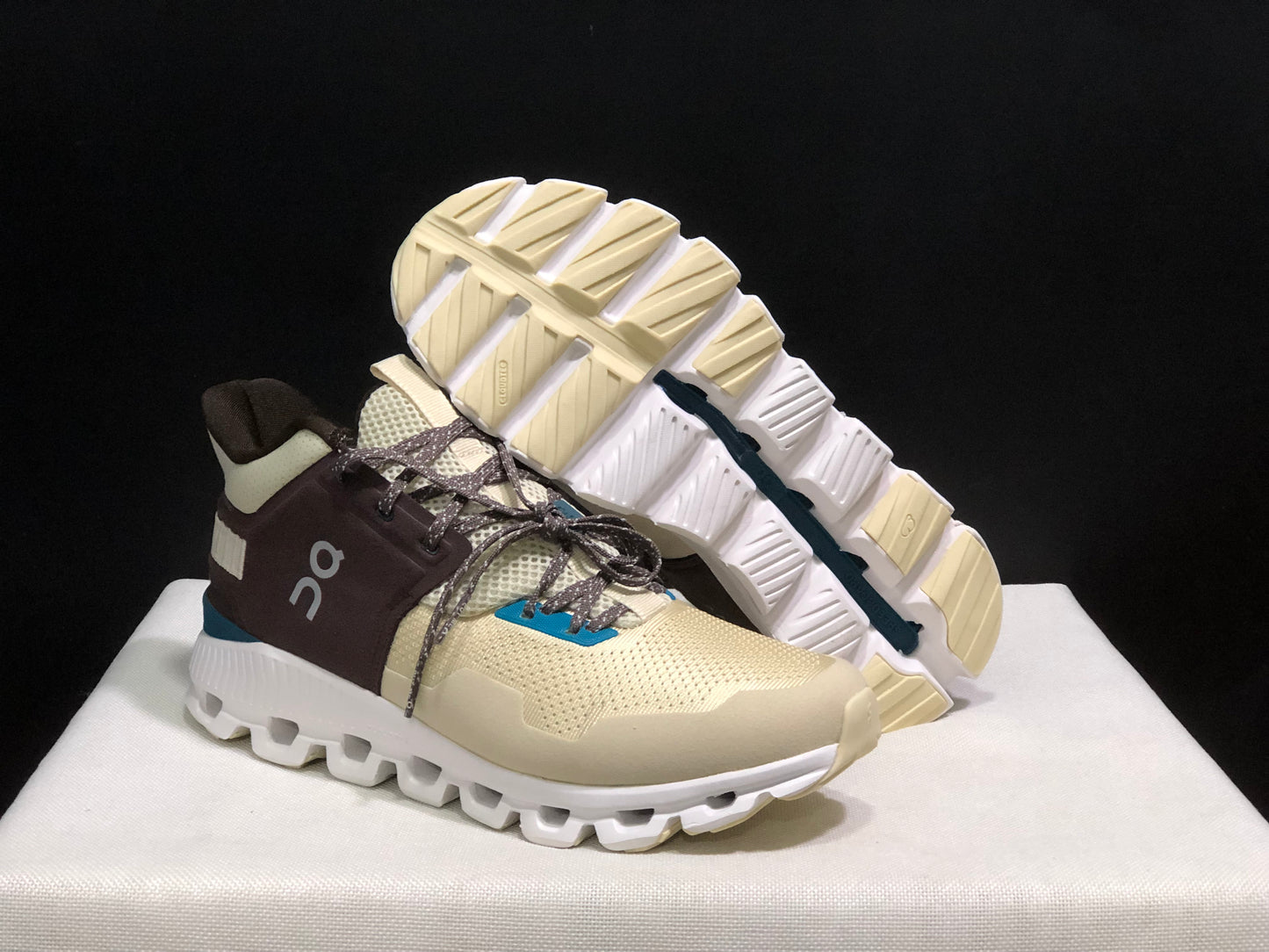 On Running Cloud Hi Edge Outdoor Training Running Shoes Brown/Khaki