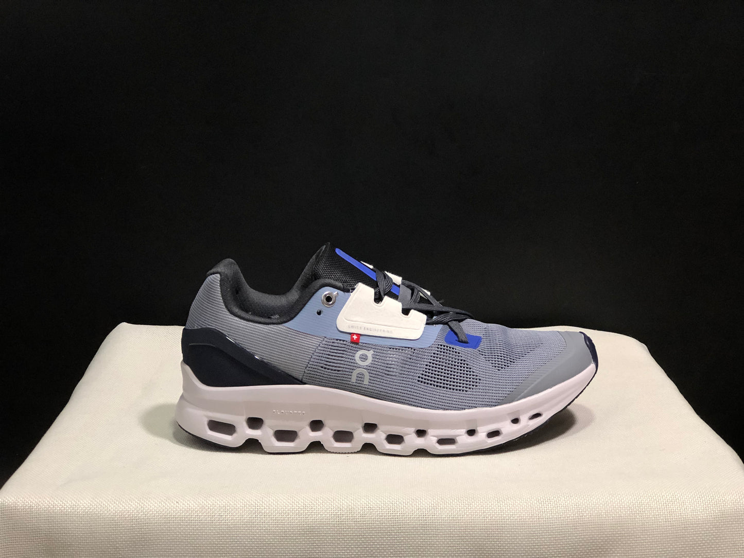 On Running Cloudstratus Breathable Support Running Shoes Wolf Grey