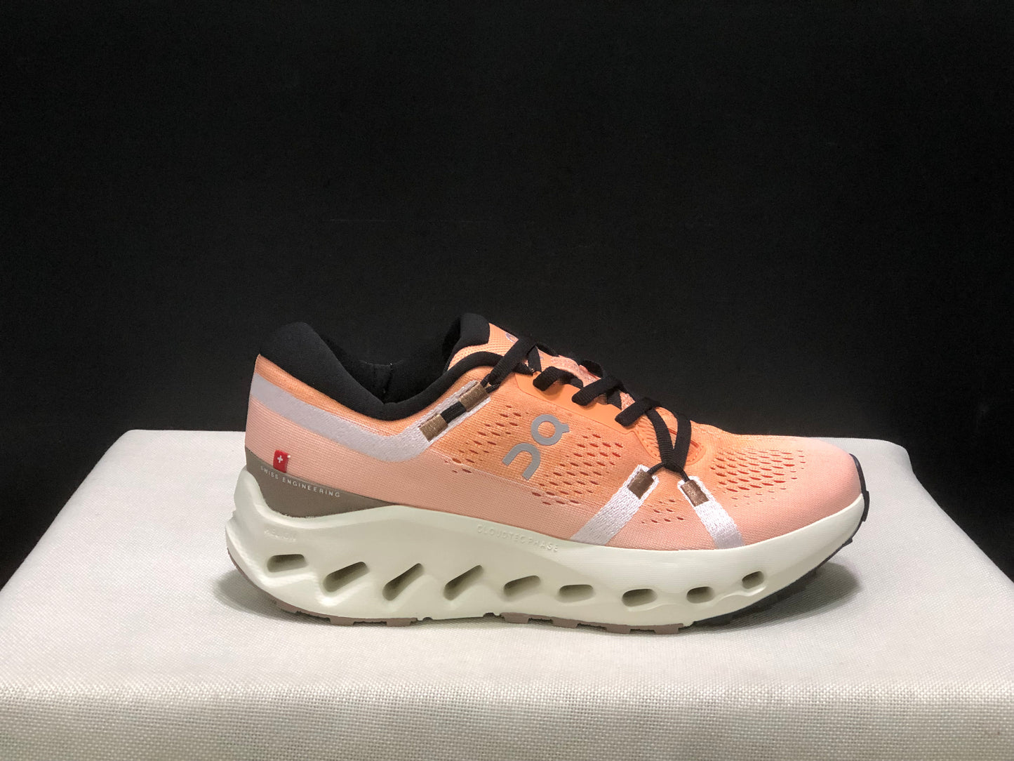 On Running Cloudsurfer 2 Casual Running Shoes Tangerine/Ivory
