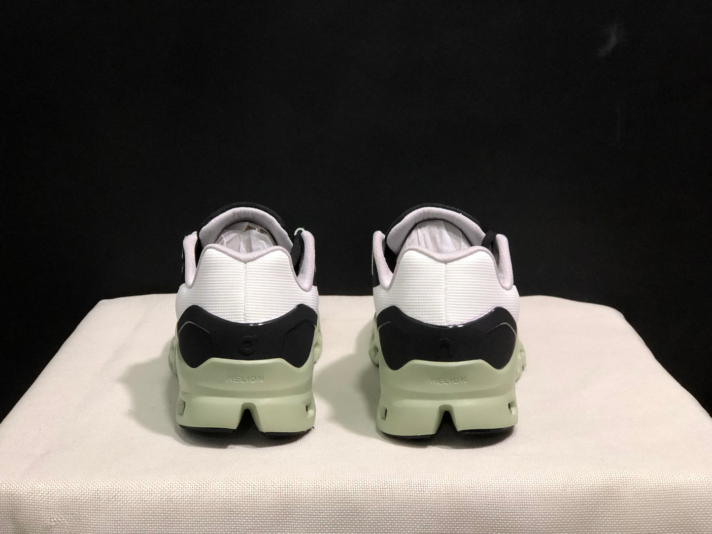 On Running Cloudstratus Breathable Support Running Shoes White/Green