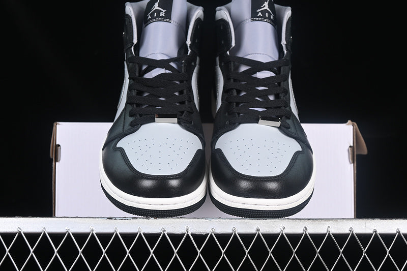Nike Air Jordan 1 Mid SE Black Light Smoke Grey Sneakers