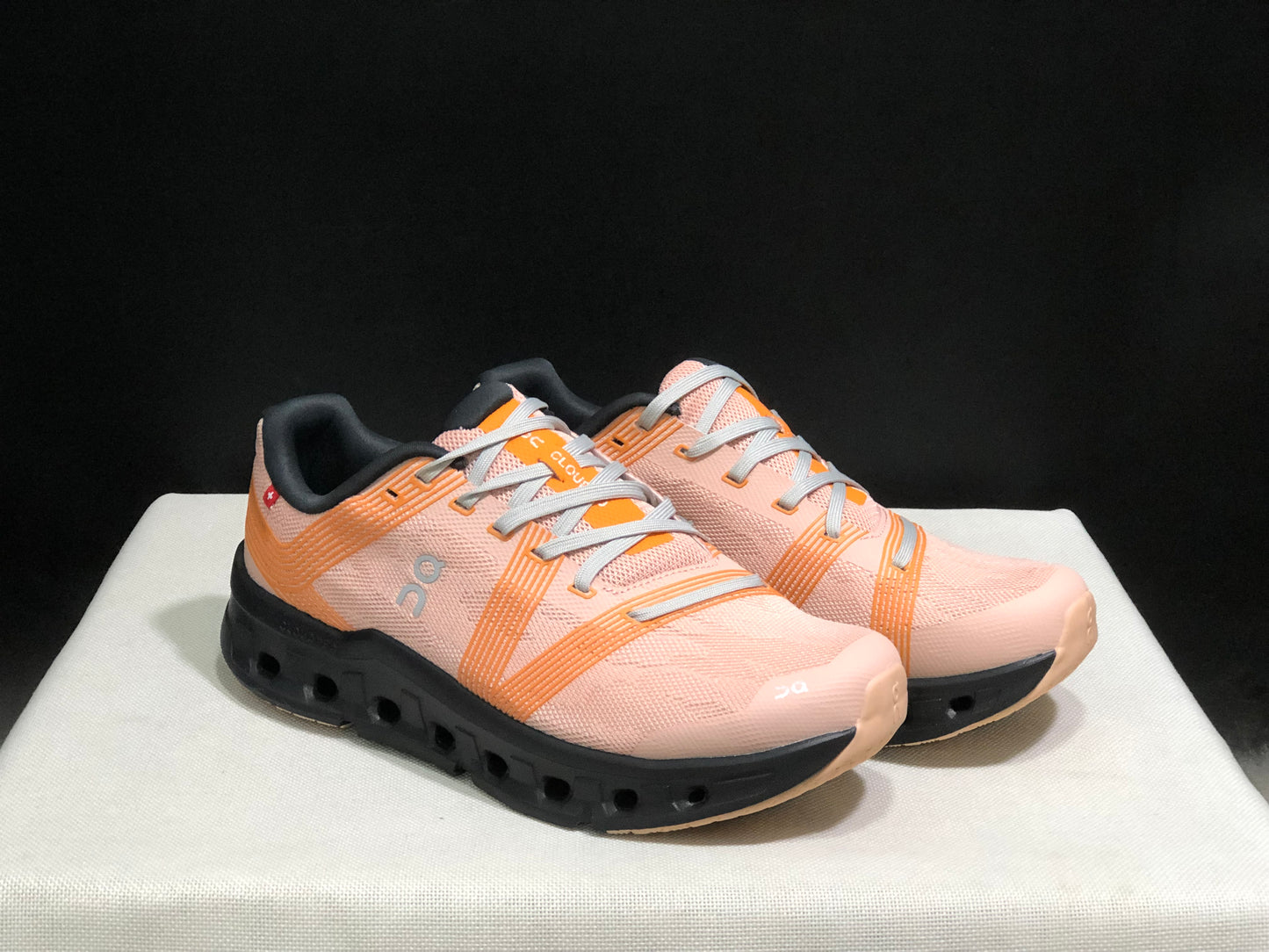 On Running Cloudgo Comfortable And Lightweight Running Shoes Rose/Magnet