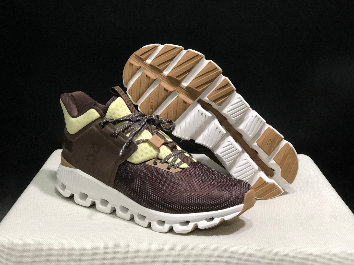 On Running Cloud Hi Edge Dark Brown Outdoor Training Running Shoes