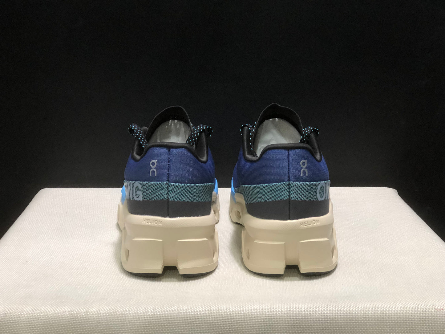 On Running Cloudmonster 2 Shock-Absorbing And Breathable Running Shoes Blue
