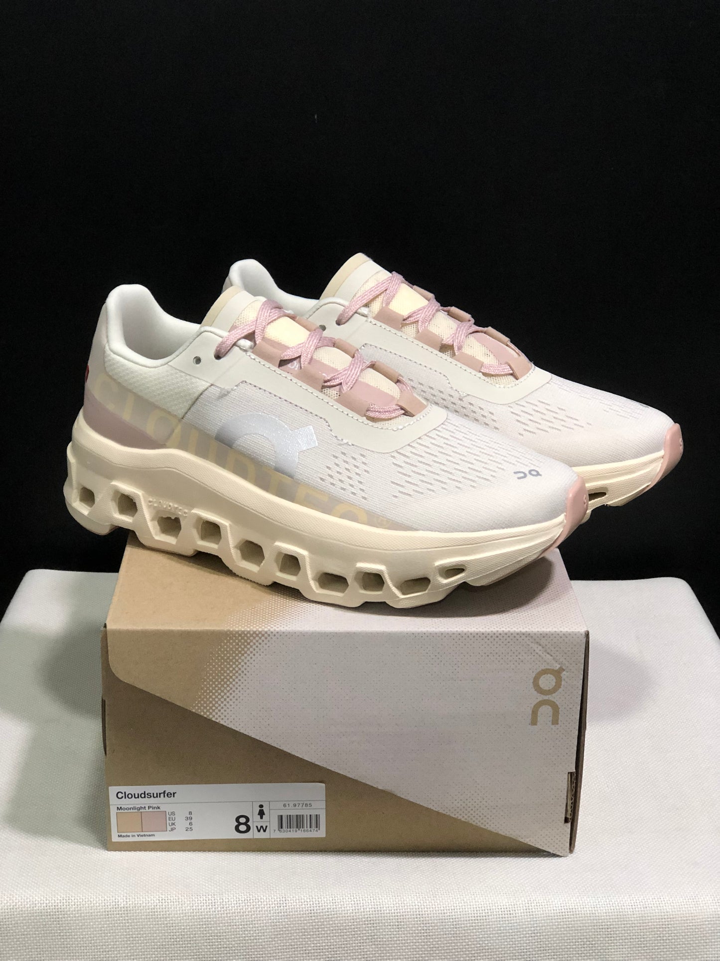 On Running Cloudmonster CNY Shock-Absorbing And Anti-Slip Sports Shoes Moonlight/pink