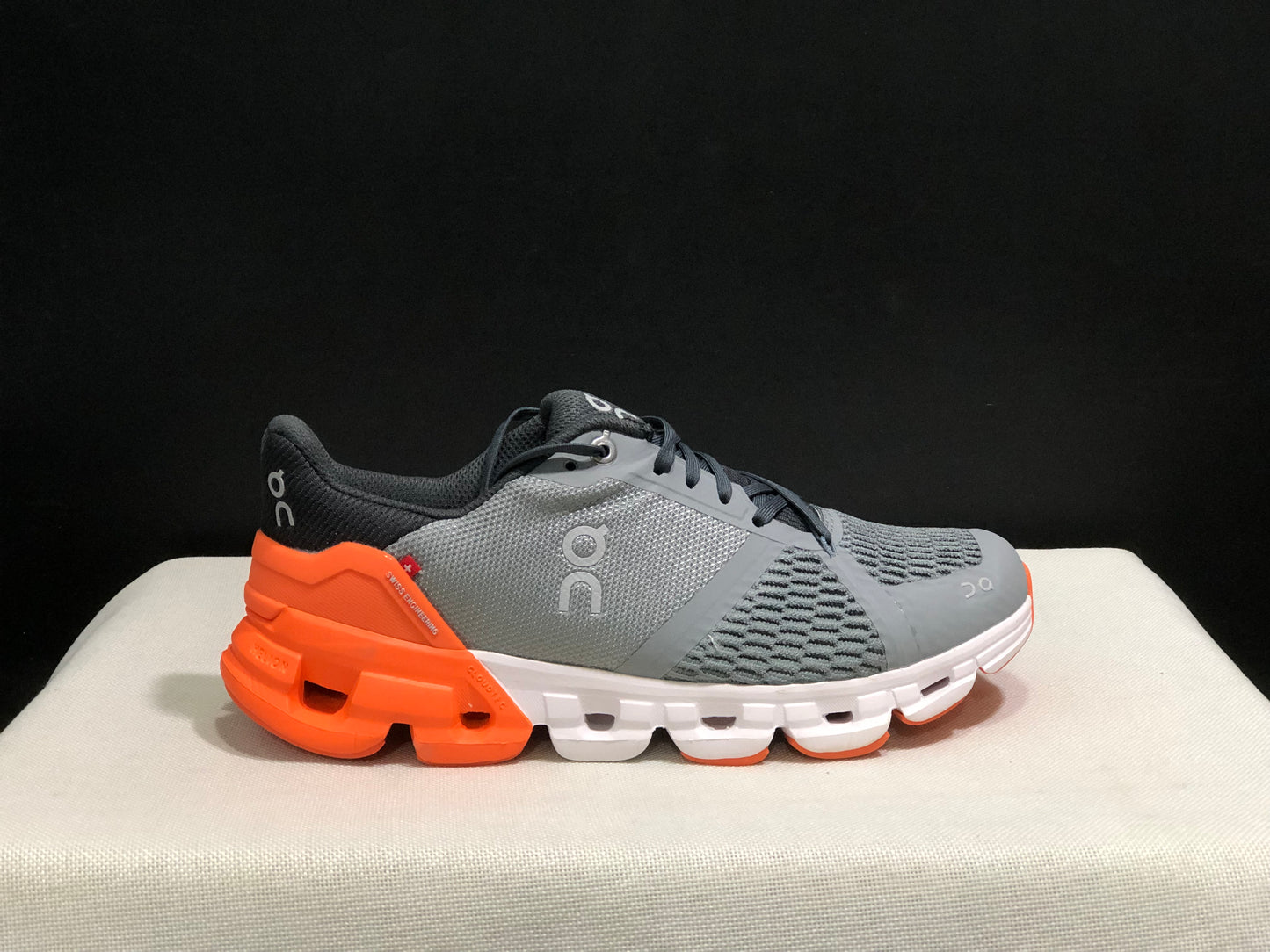 On Running Cloudflyer Shock-Absorbing Running Shoes Grey/Orange