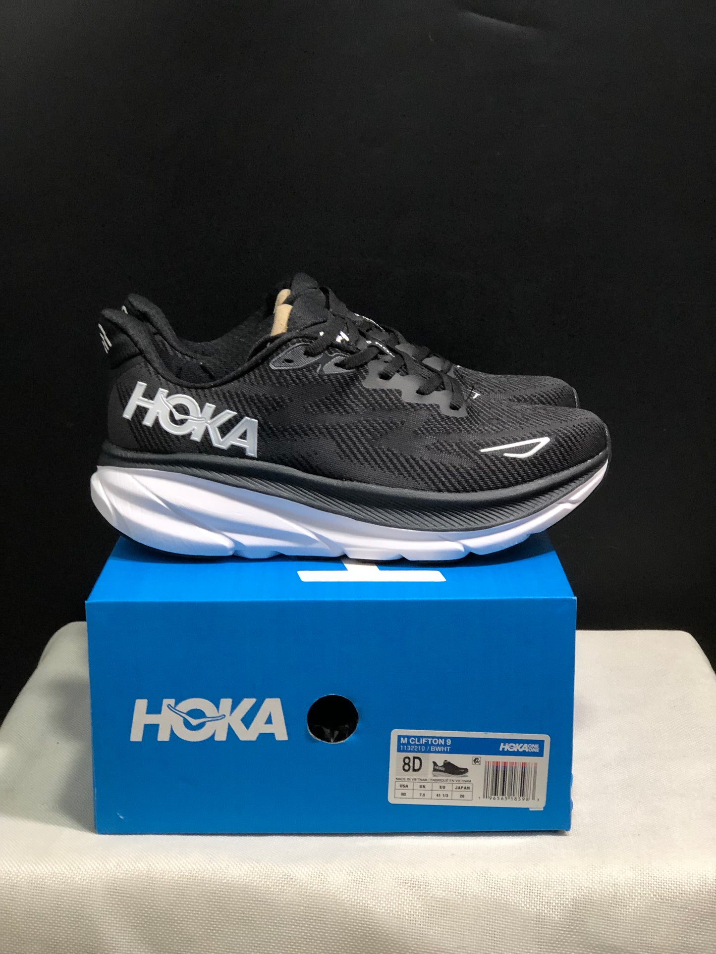 Hoka One One Clifton 9 Running Shoes Athletic Shoes Sneakers Black/White