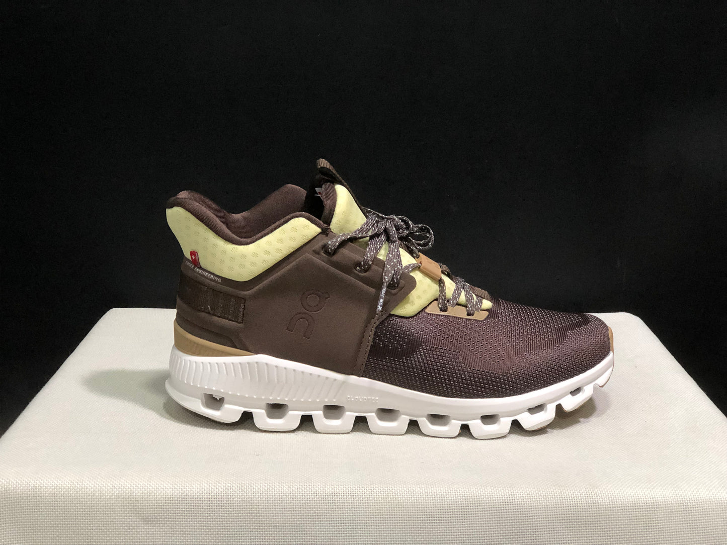On Running Cloud Hi Edge Dark Brown Outdoor Training Running Shoes