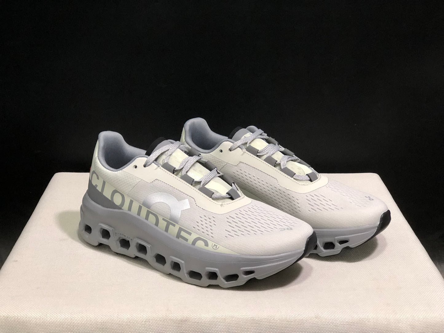 On Running Cloudmonster CNY Shock-Absorbing And Anti-Slip Sports Shoes Year Of The Dragon Special Edition Alloy/Grey