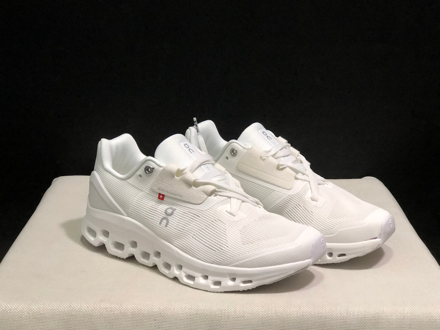 On Running Cloudstratus Breathable Support Running Shoes All White