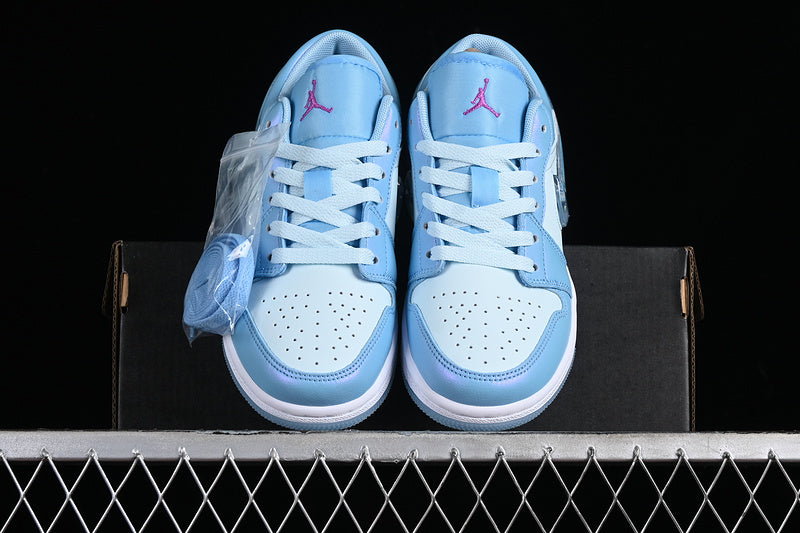 Nike Air Jordan 1 Low Aquarius Blue GlacierL Blue Hyper Violet Sneakers